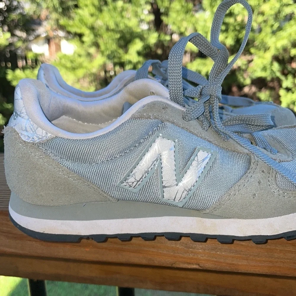 New Balance 311 Lifestyle Sneaker Gray size 5.5 - Picture 3 of 9